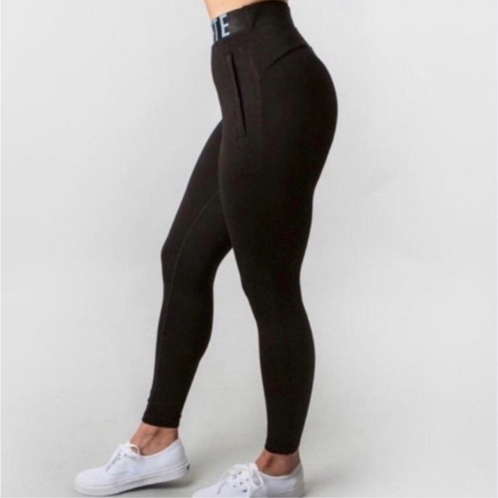 Alphalete NWT Black Essential Joggers Size XS